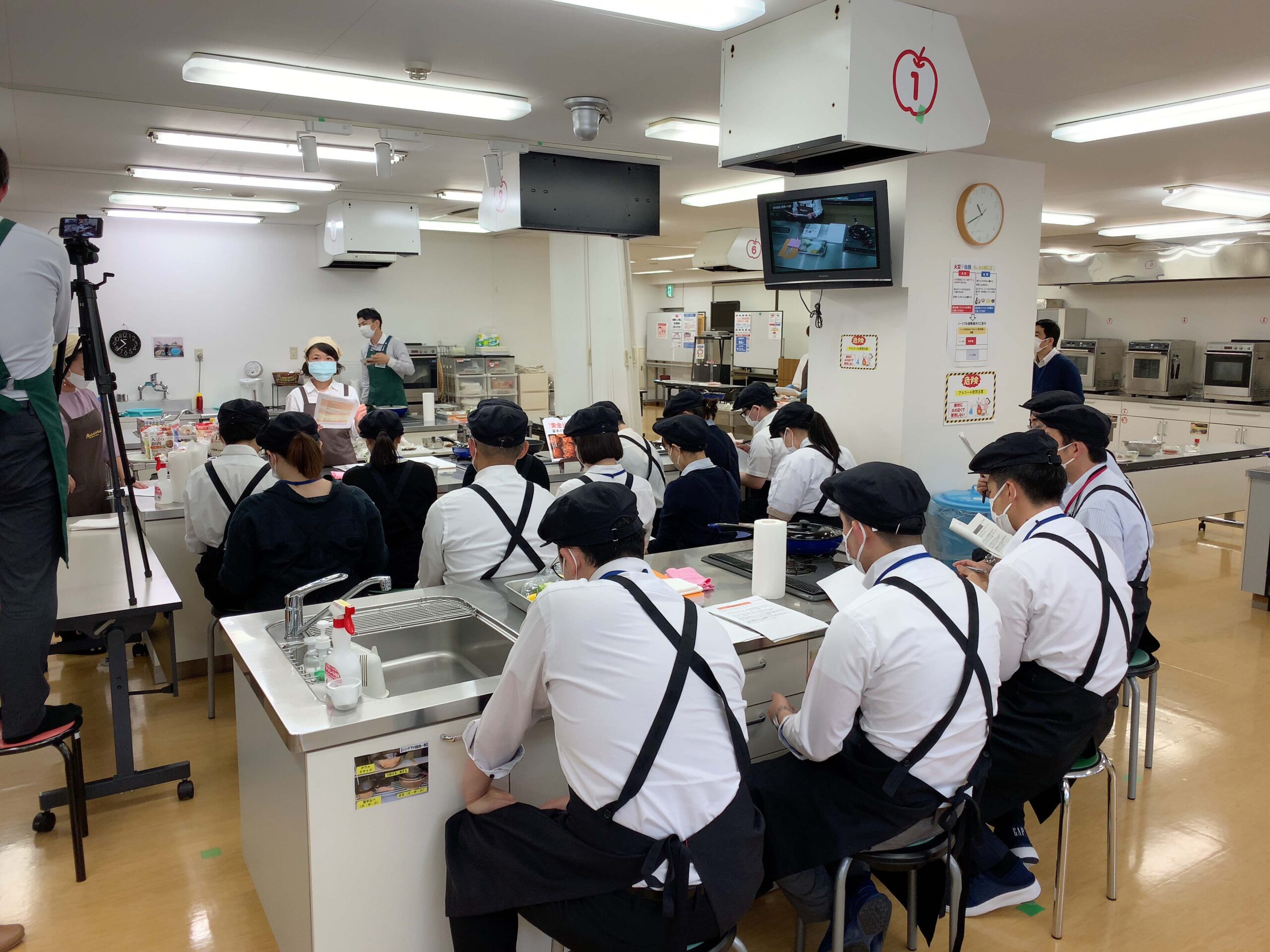 【教育研修】成長の鍵はここに!マックスバリュ関東の教育方針を解説
